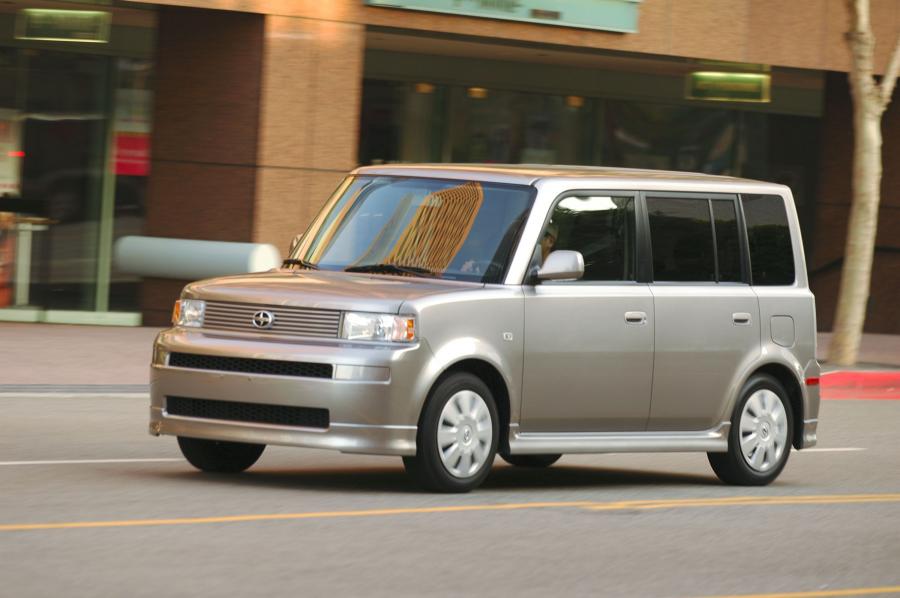  Scion xB 2006 года  (фото 16 из 19)